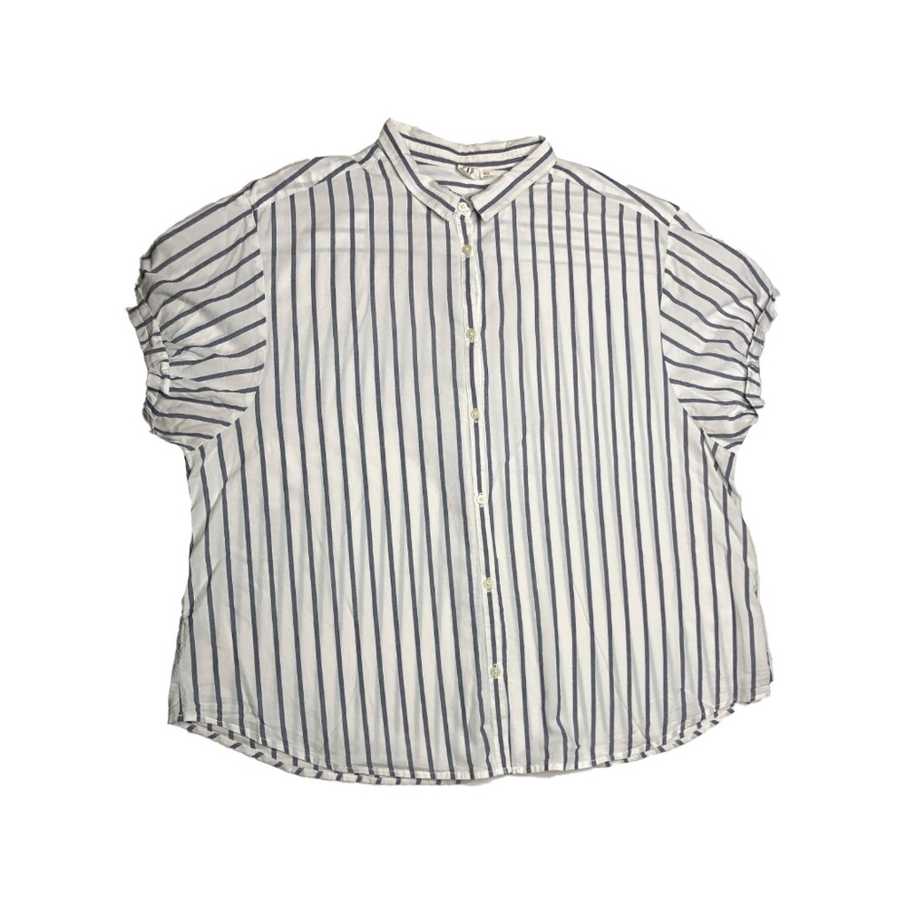 GAP - Lightweight Boyfriend Button up